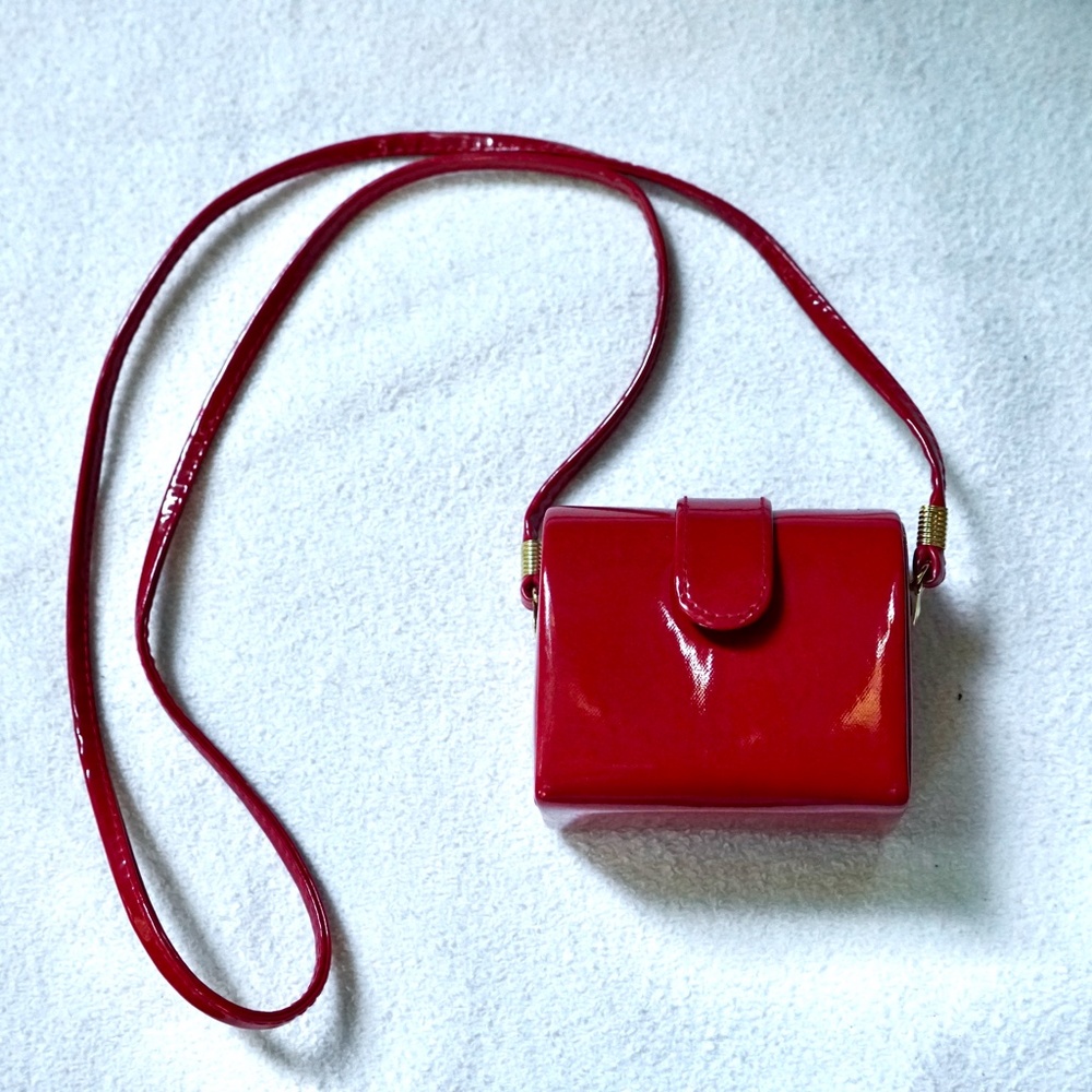 Gorgeous vintage Giovanni & Couture tiny bag